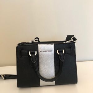 Michael Kors Selma Mini Black Leather Crossbody